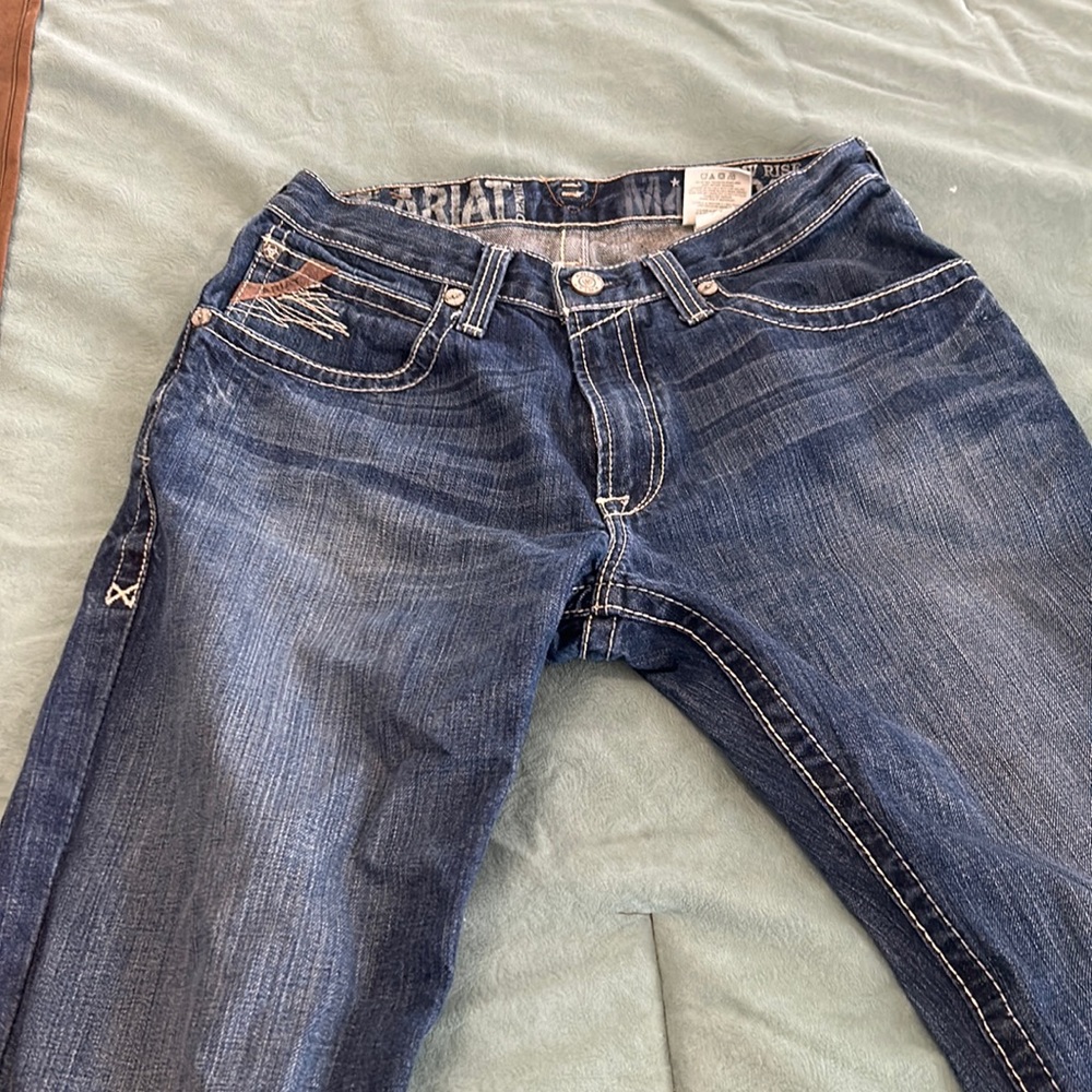 Men’s Ariat low rise boot cut jeans size 32/38